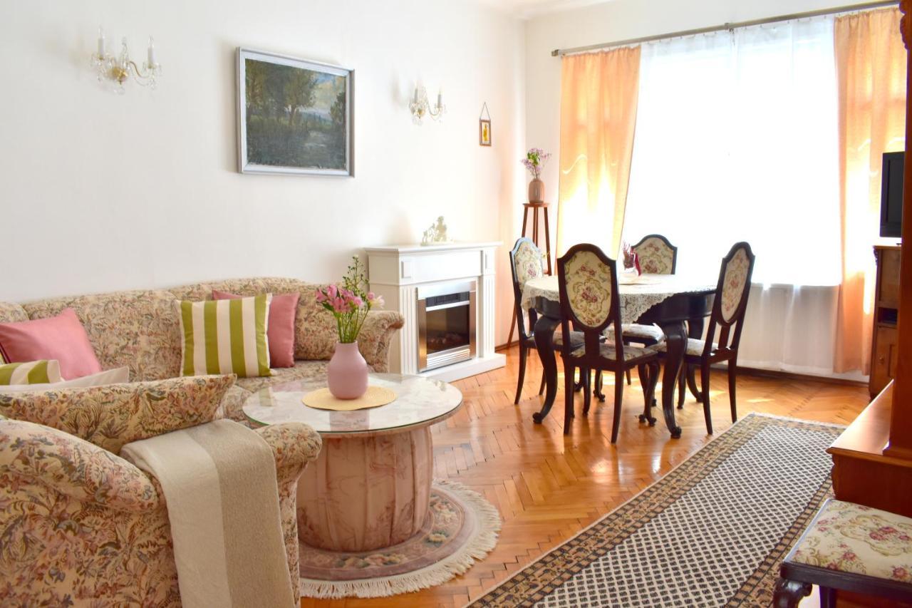 Old Town Konviktska - Bohemian Apartamento Praga