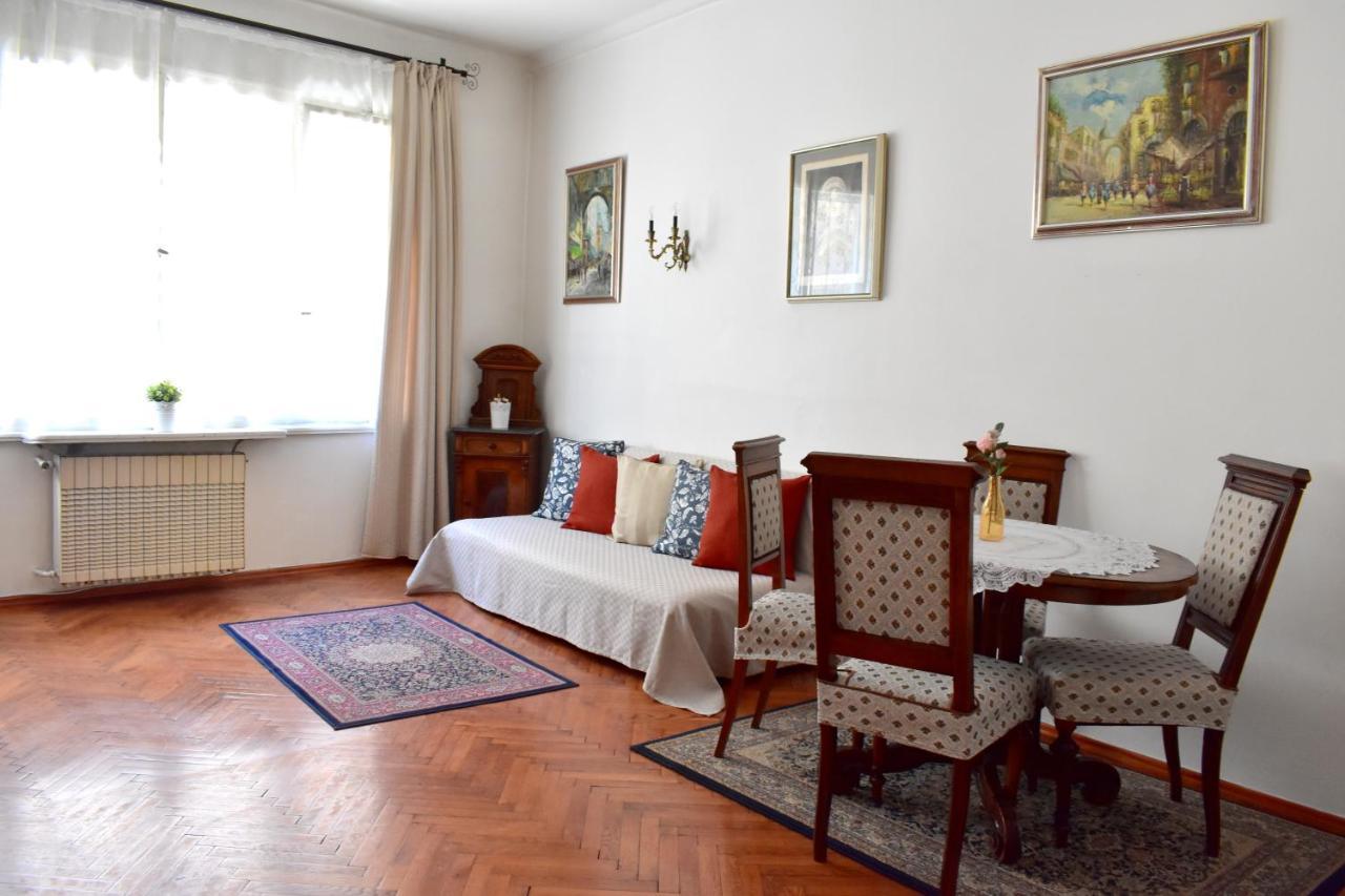 Apartamento Old Town Konviktska - Bohemian *